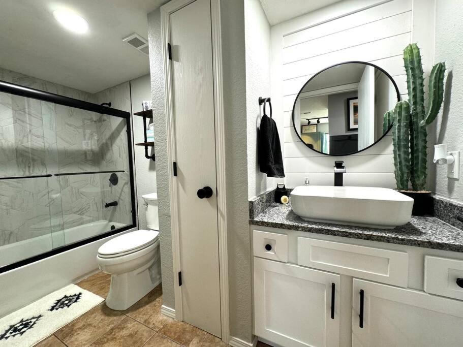 Modern Comfort: Updated Cozy Condo In Indian Point Branson Eksteriør bilde