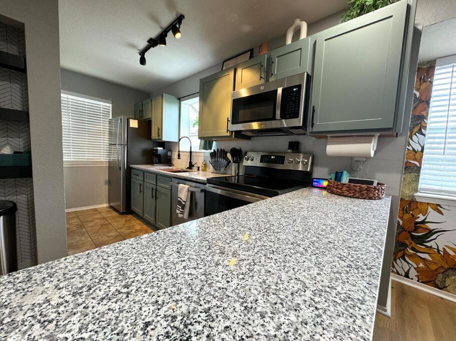 Modern Comfort: Updated Cozy Condo In Indian Point Branson Eksteriør bilde