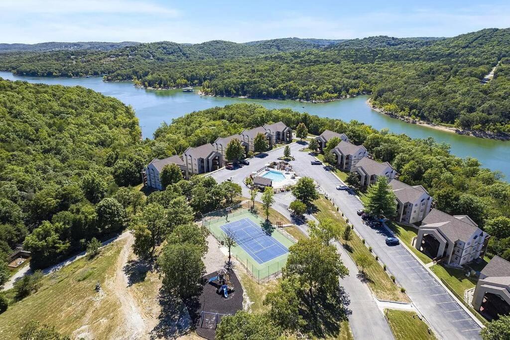 Modern Comfort: Updated Cozy Condo In Indian Point Branson Eksteriør bilde