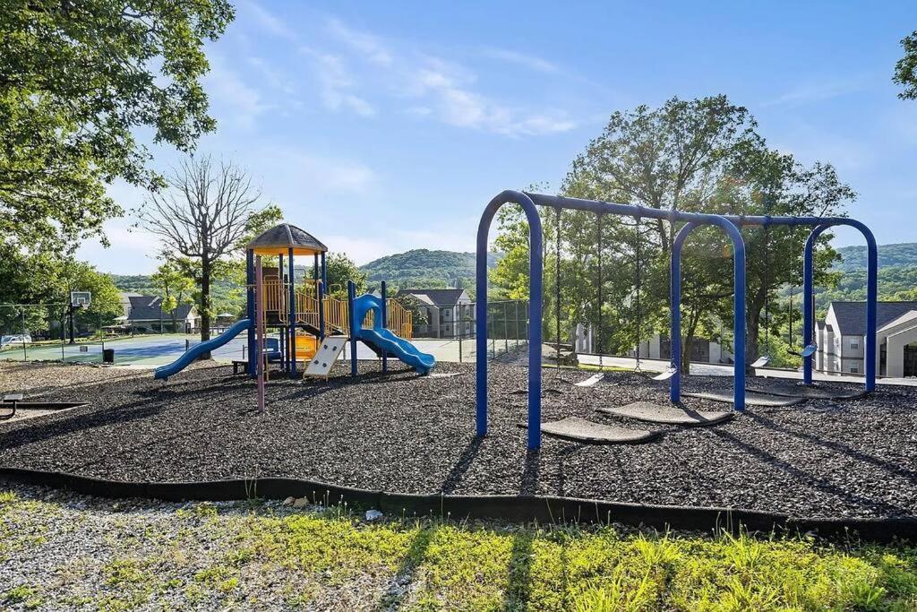 Modern Comfort: Updated Cozy Condo In Indian Point Branson Eksteriør bilde