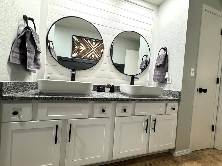 Modern Comfort: Updated Cozy Condo In Indian Point Branson Eksteriør bilde